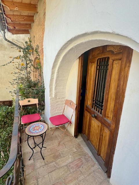 Oliva Courtyard Guesthouse Exterior foto
