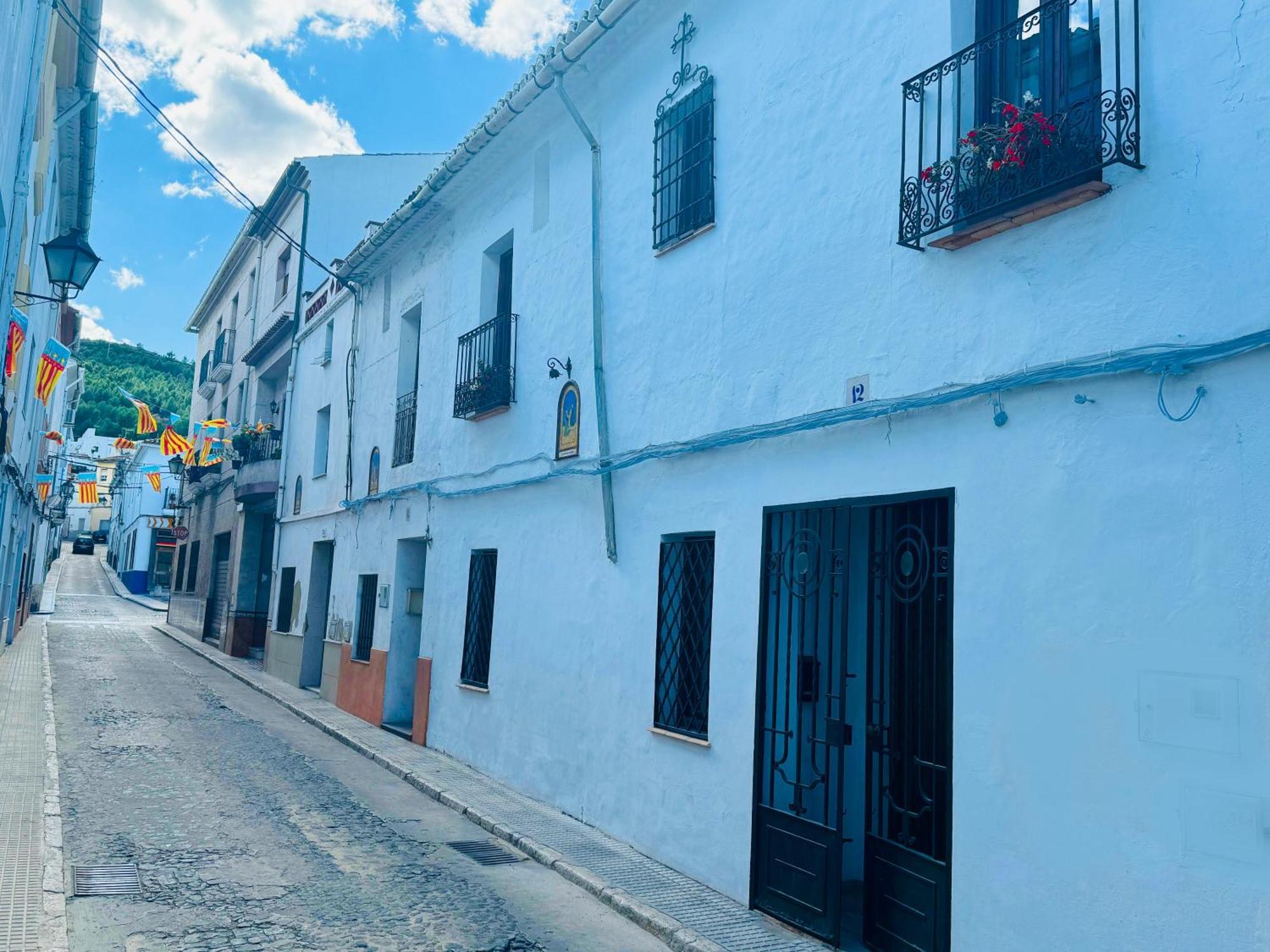 Oliva Courtyard Guesthouse Exterior foto