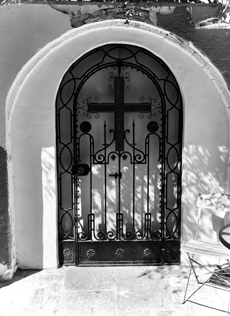 Oliva Courtyard Guesthouse Exterior foto